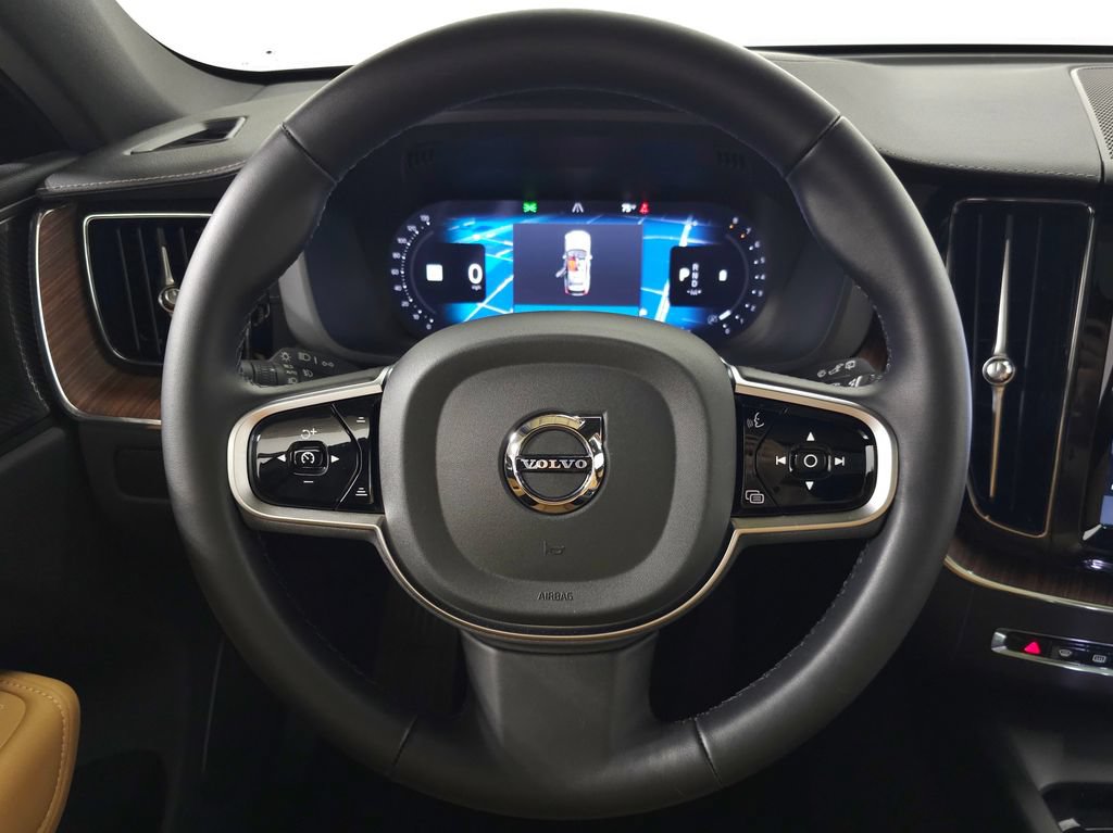 Used 2025 Volvo XC60 B5 Ultra w/ Protection Package Premier AWD/4WD image 19