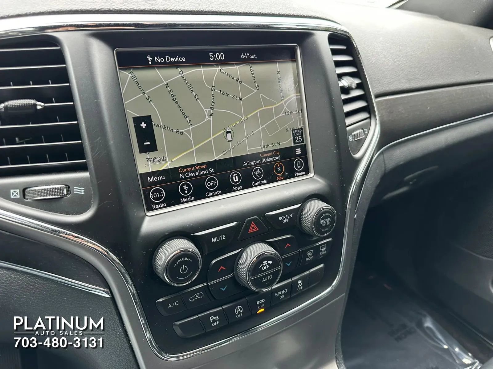 Used 2018 Jeep Grand Cherokee Limited AWD/4WD image 12