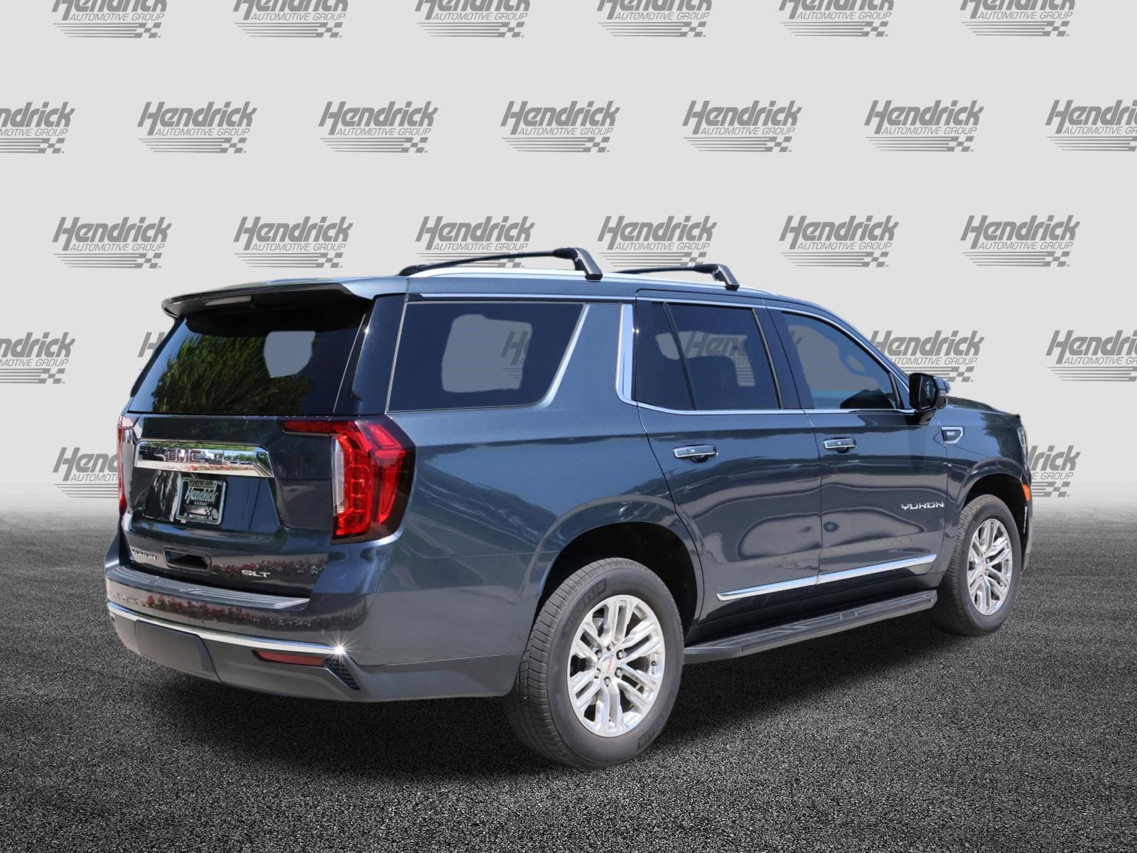 Used 2021 GMC Yukon SLT w/ SLT Luxury Plus Package AWD/4WD image 9