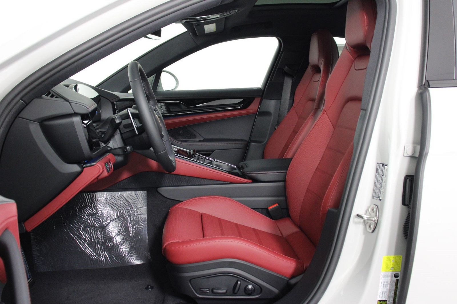 New 2026 Porsche Panamera RWD image 5