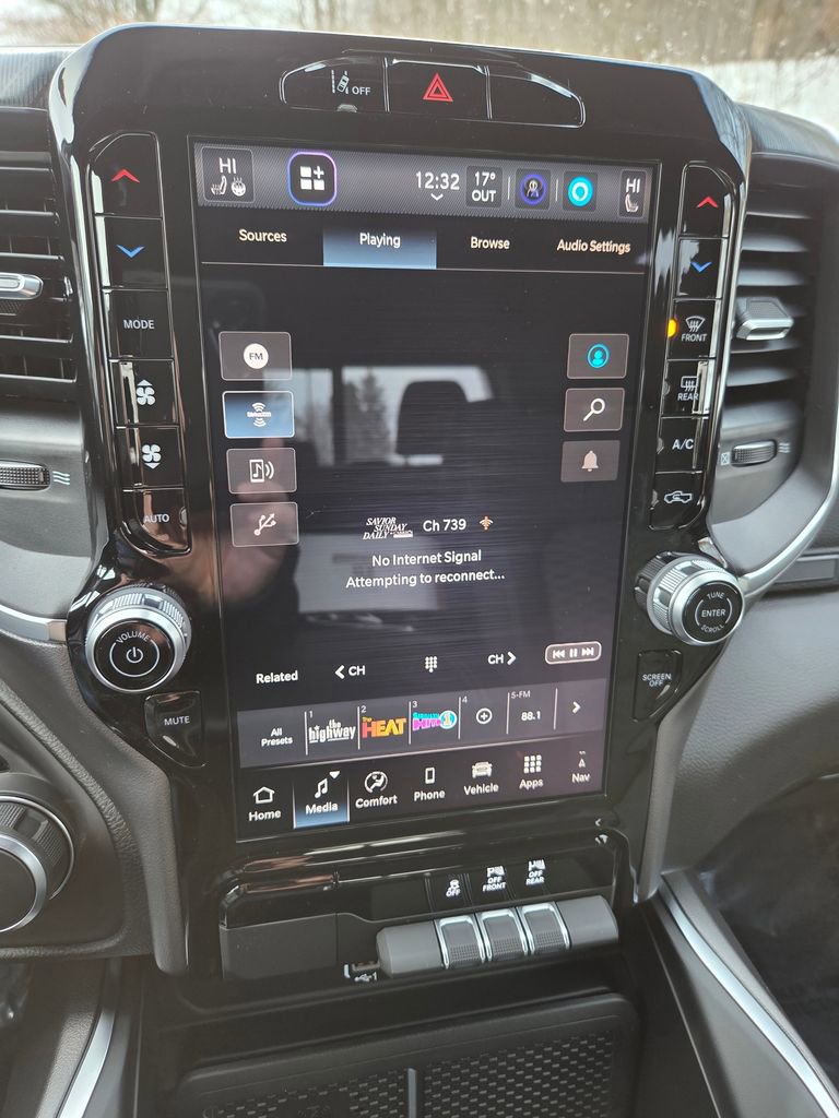 New 2026 RAM 1500 4x4 Crew Cab image 14