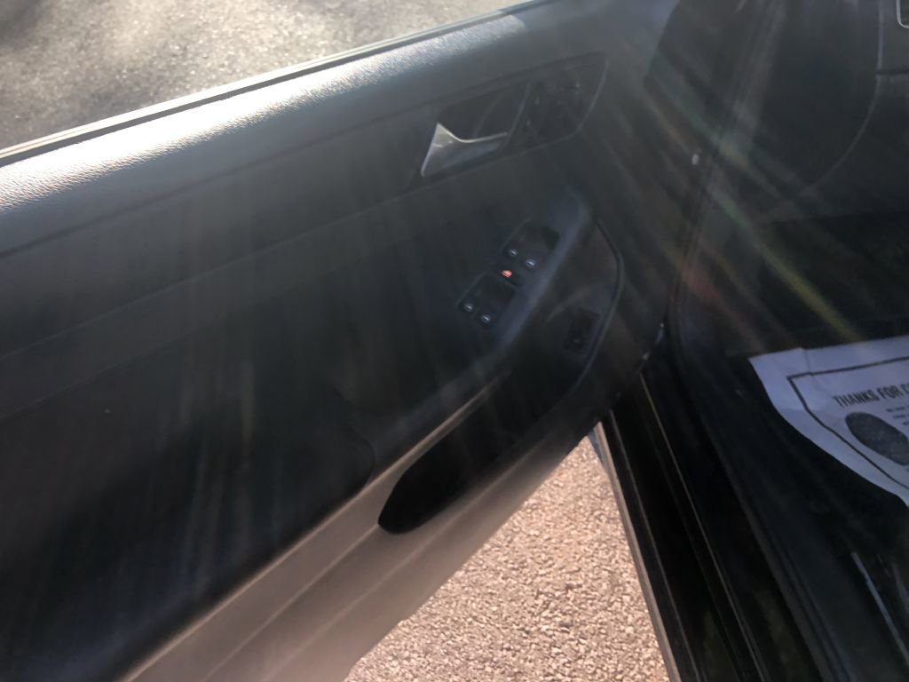 Used 2012 Volkswagen Jetta SE image 25