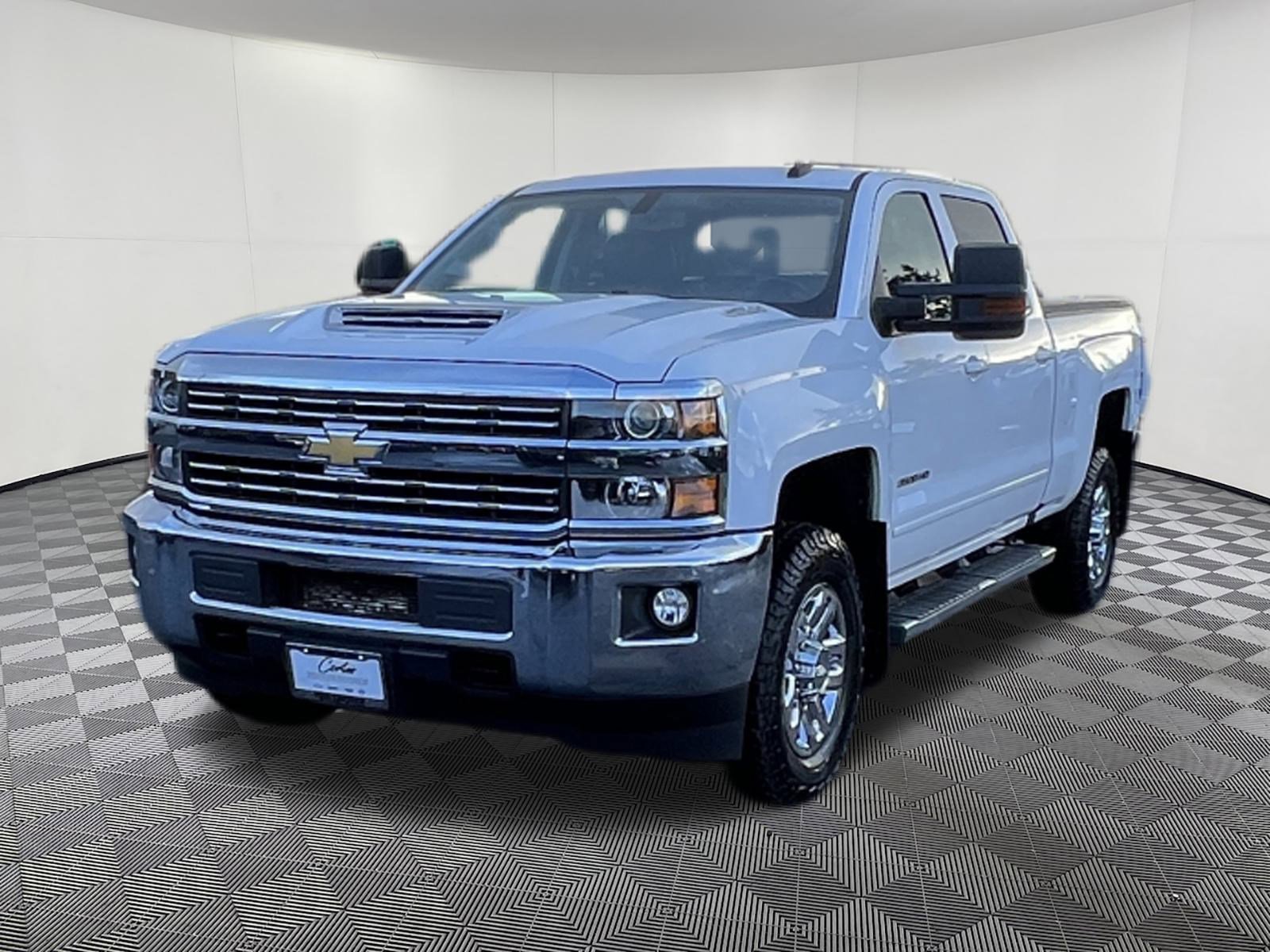 Used 2018 Chevrolet Silverado 3500 LT image 3