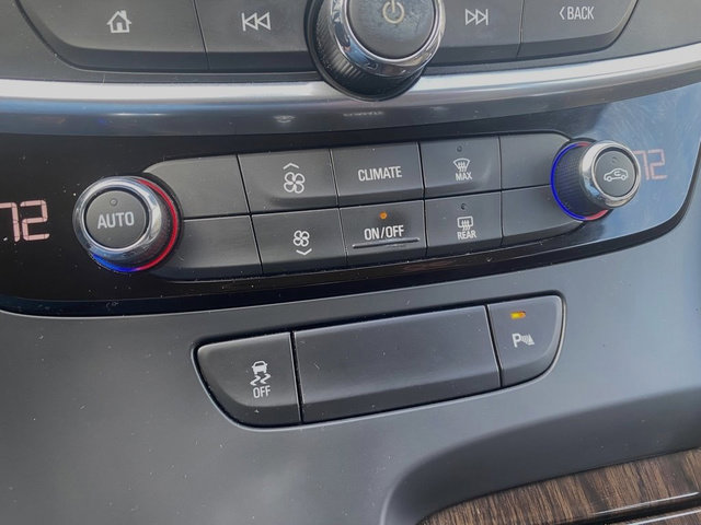 Used 2017 Buick LaCrosse Preferred image 13