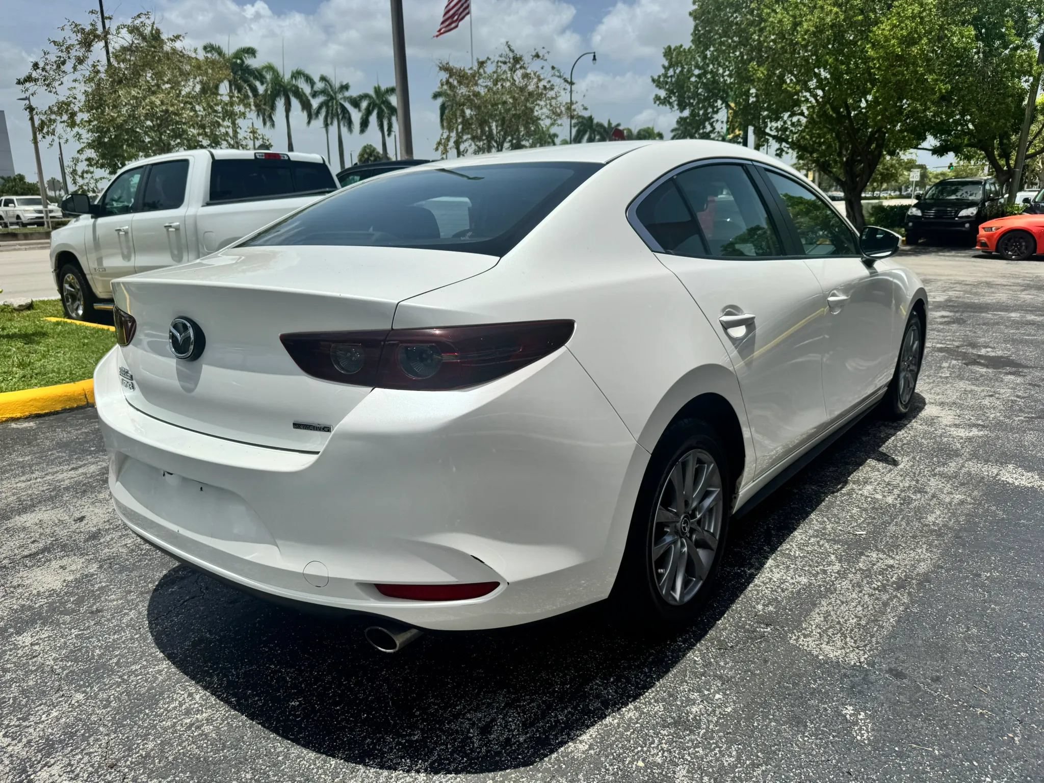 Used 2021 MAZDA MAZDA3 s FWD image 5