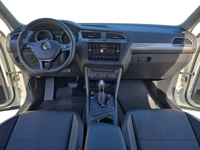 Used 2021 Volkswagen Tiguan SE image 9