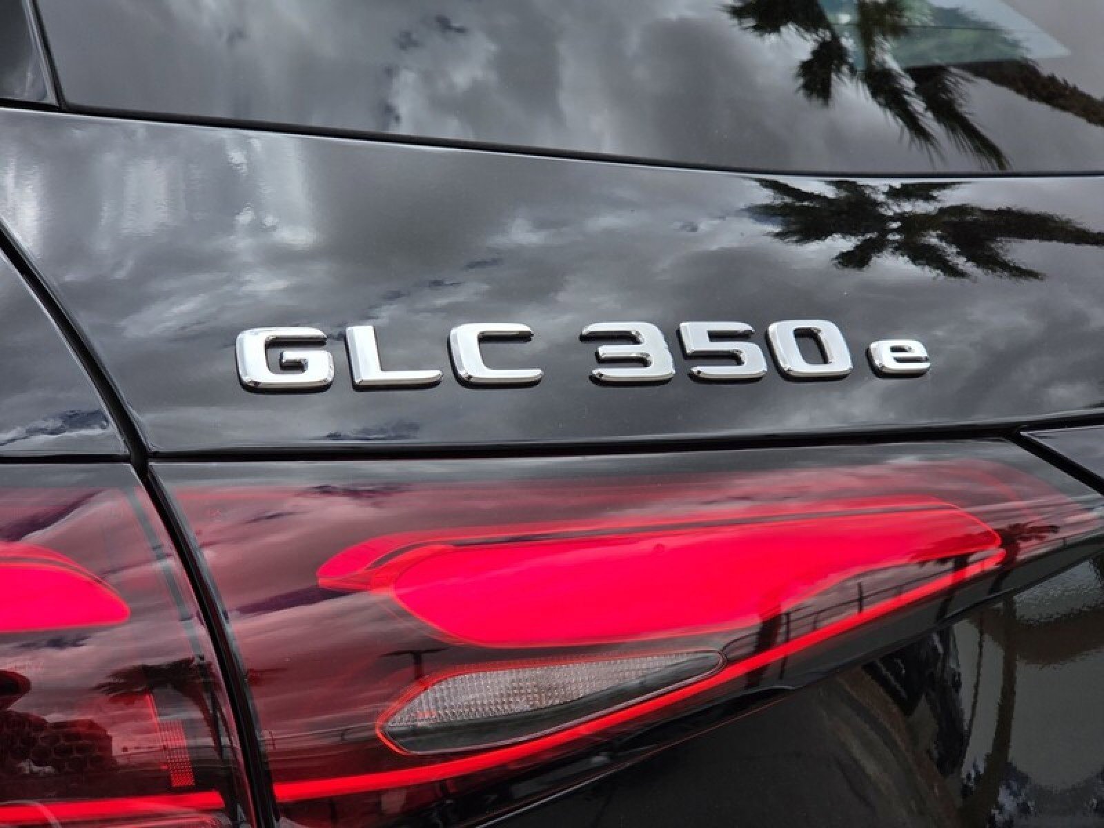 Certified 2025 Mercedes-Benz GLC 350e 4MATIC image 19