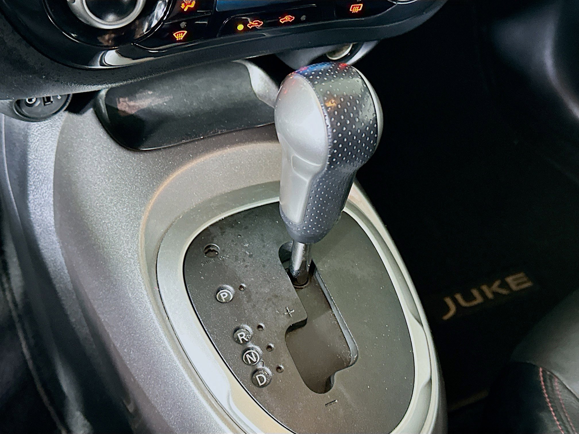 Used 2012 Nissan Juke SL image 25