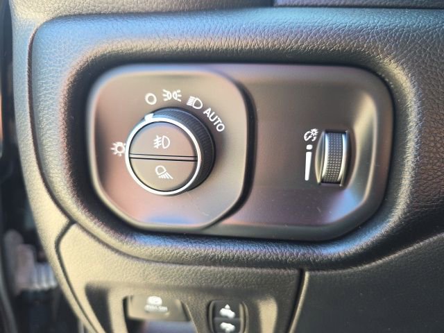 Used 2021 RAM 1500 Big Horn image 16