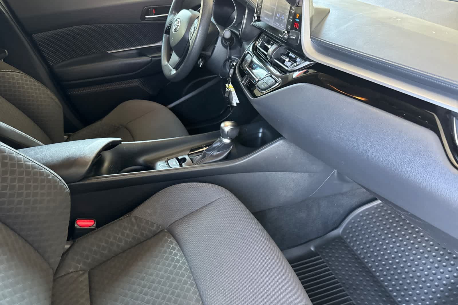 Certified 2020 Toyota C-HR LE FWD image 16