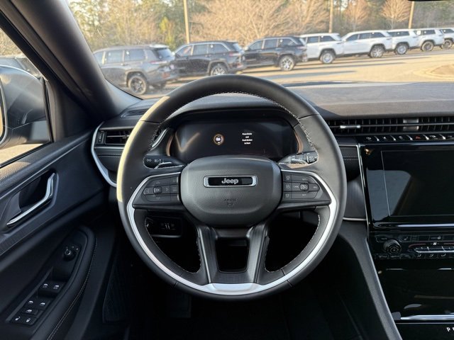 New 2025 Jeep Grand Cherokee Laredo X image 19