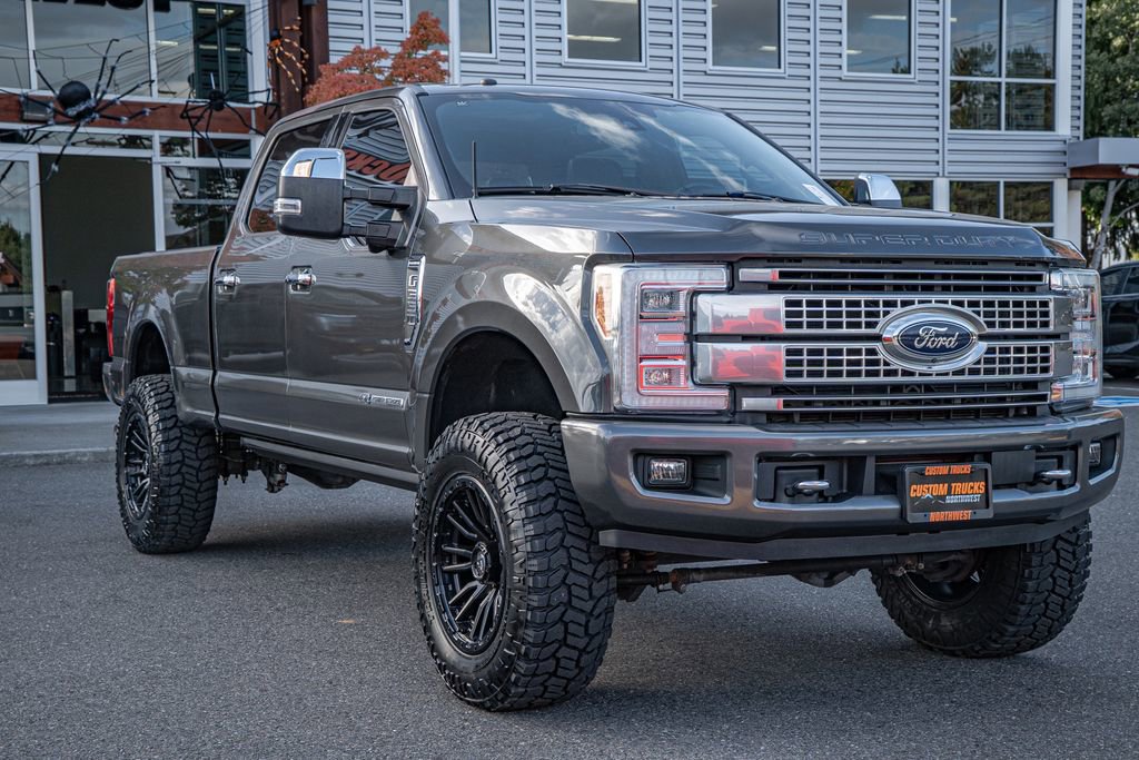 Used 2018 Ford F350 Platinum w/ Platinum Ultimate Package image 3