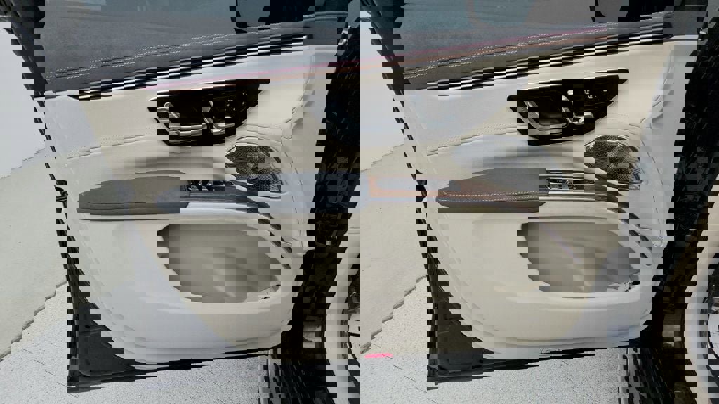 Used 2023 Mercedes-Benz EQS 450+ 4MATIC SUV image 11