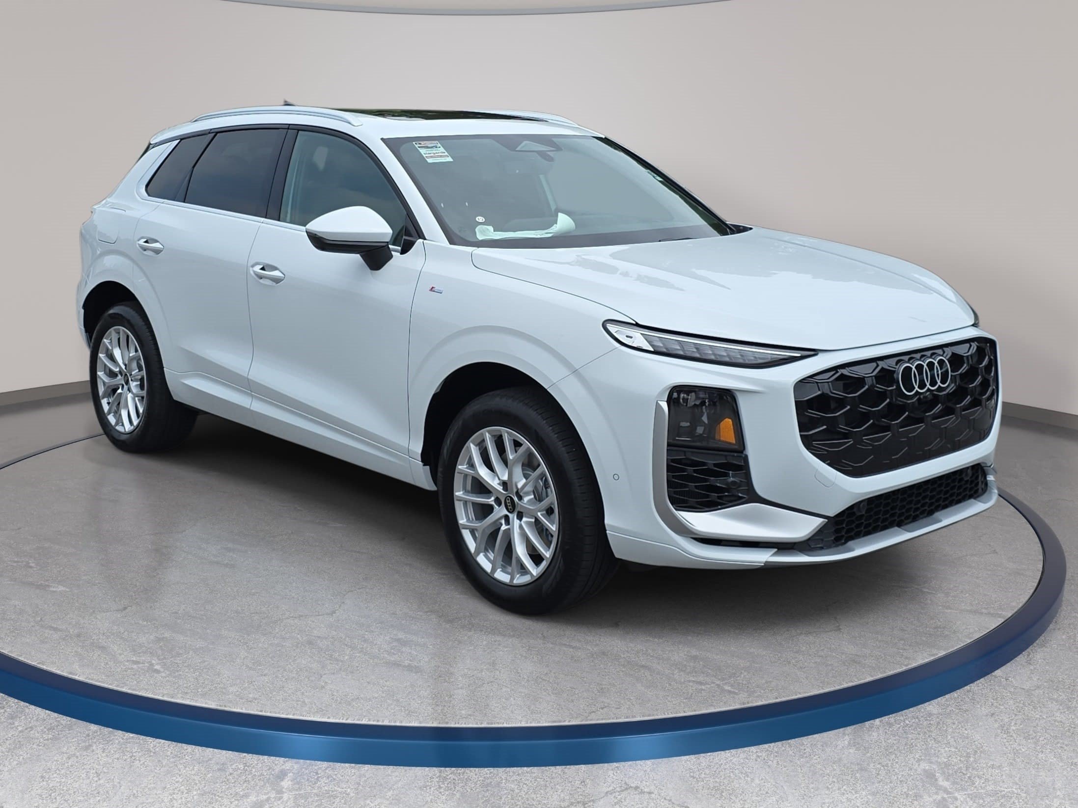 New 2026 Audi Q3 quattro 2.0T AWD/4WD image 3