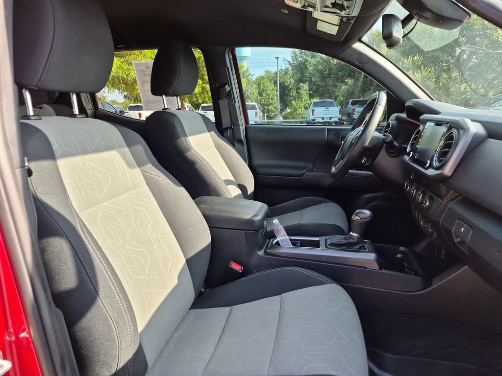Used 2020 Toyota Tacoma TRD Off-Road w/ Technology Package AWD/4WD image 38