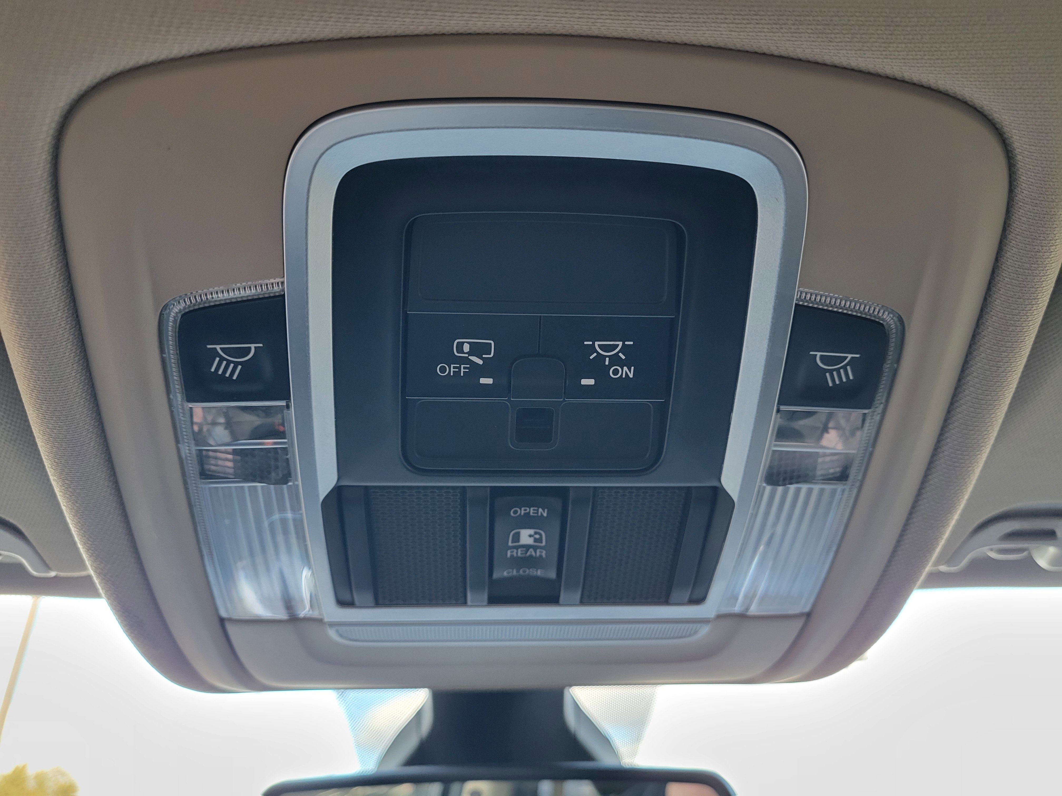 Used 2019 RAM 1500 Laramie image 27