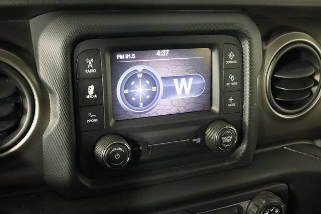 Used 2018 Jeep Wrangler Unlimited Sport S AWD/4WD image 25