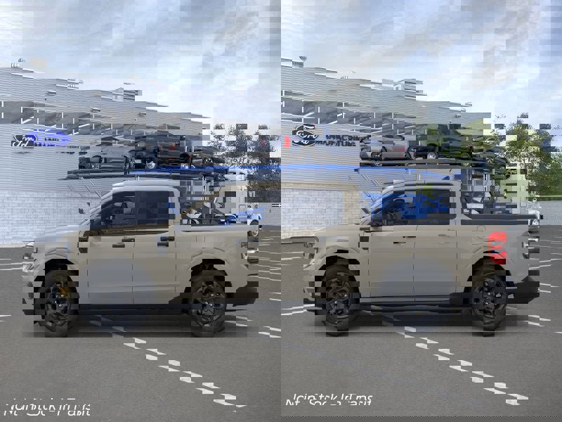 New 2025 Ford Maverick XLT image 3
