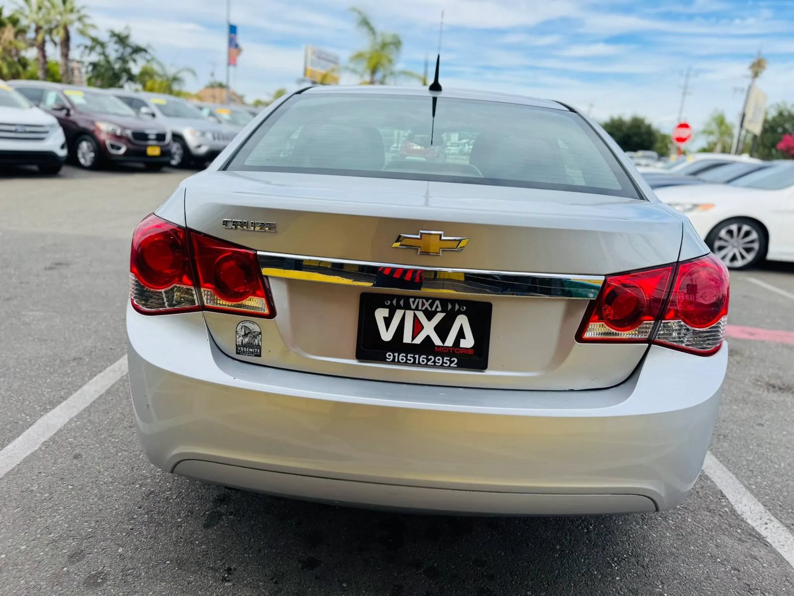 Used 2013 Chevrolet Cruze LS FWD image 6
