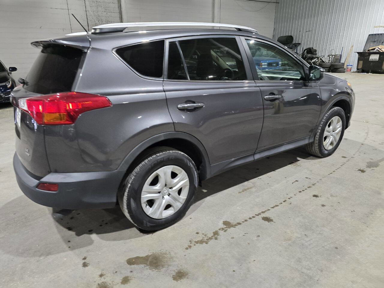Used 2015 Toyota RAV4 LE image 12