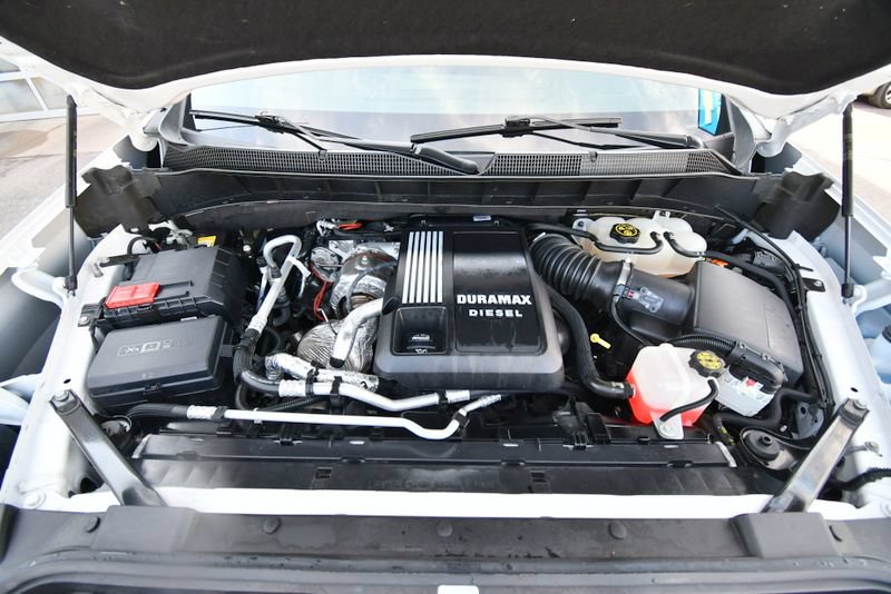 Used 2023 Chevrolet Silverado 1500 RST w/ Z71 Off-Road Package AWD/4WD image 11