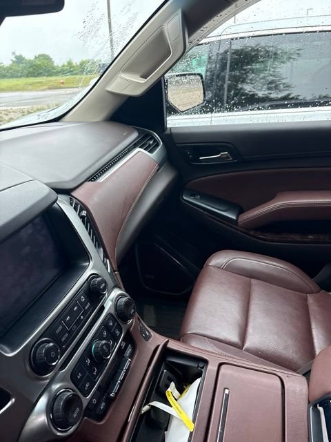Used 2019 Chevrolet Suburban Premier AWD/4WD image 4