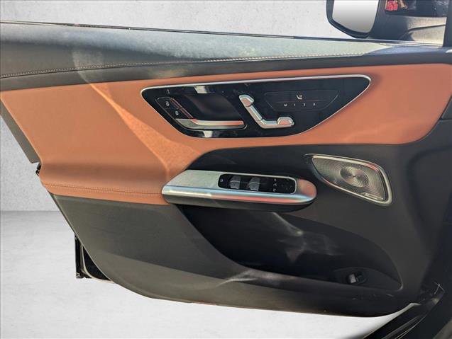 Used 2023 Mercedes-Benz GLC 300 4MATIC image 9