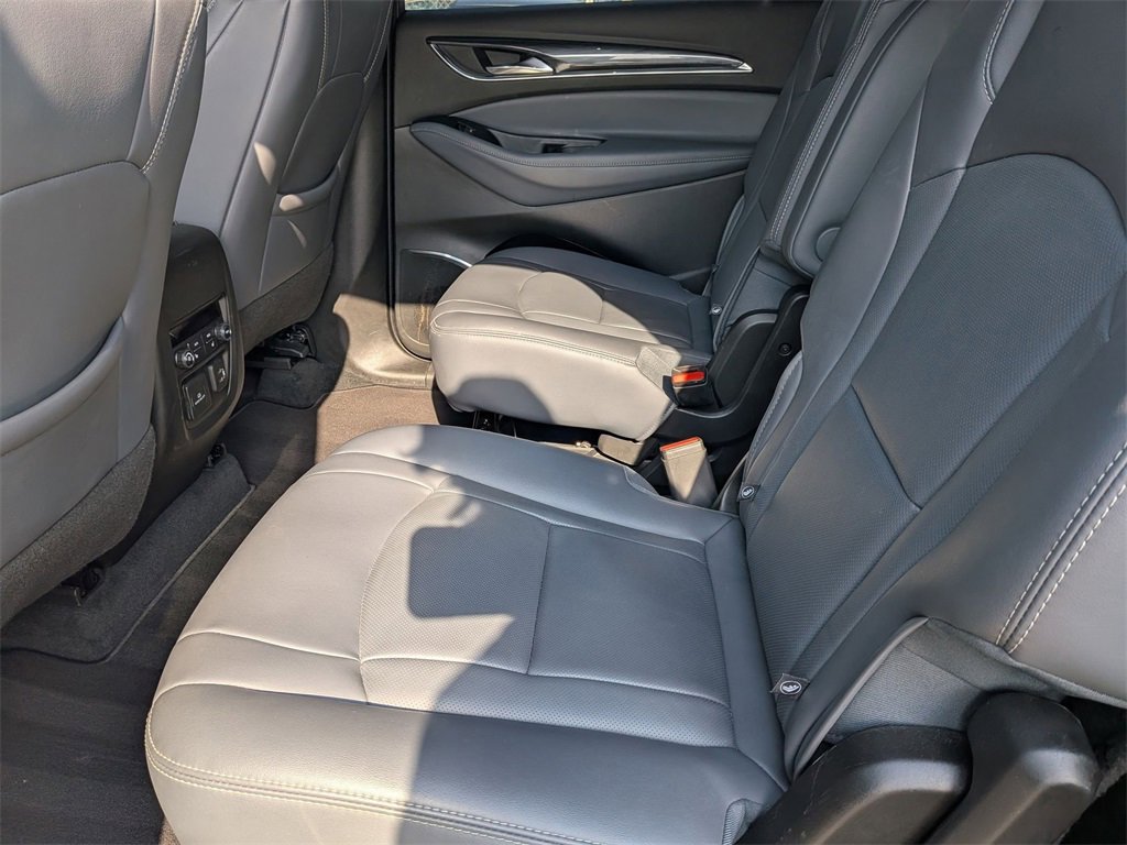 Used 2024 Buick Enclave Premium image 28