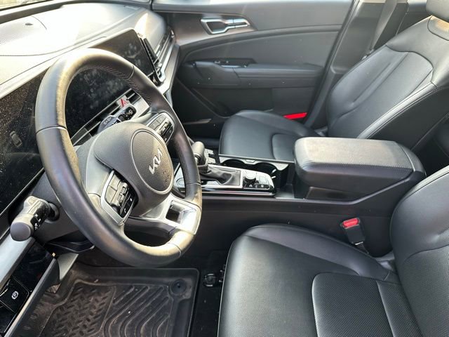 Used 2025 Kia Sportage EX image 12