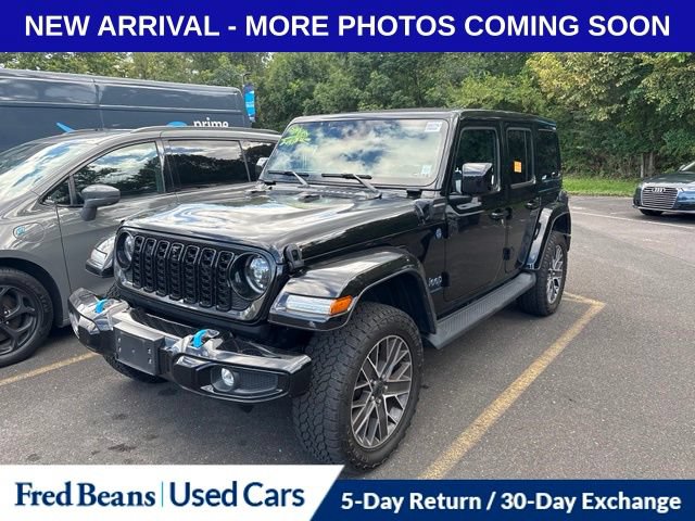 Used 2024 Jeep Wrangler High Altitude