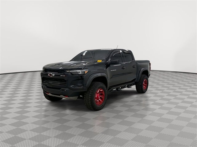 Used 2024 Chevrolet Colorado ZR2 w/ ZR2 Convenience Package III image 4