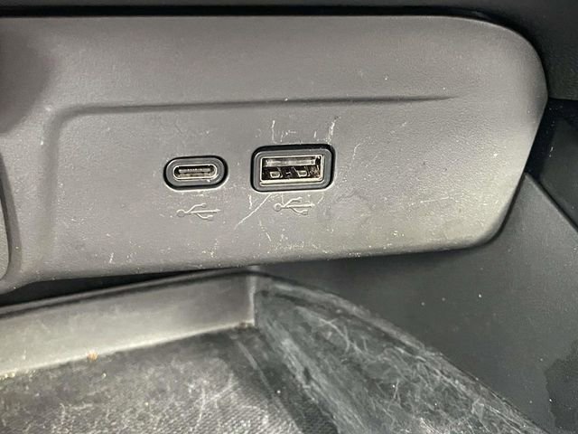 Used 2025 Chevrolet Trax RS w/ Sunroof Package image 22