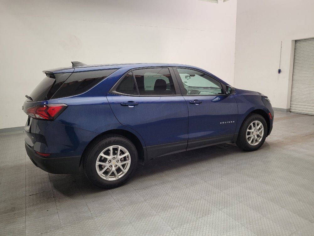 Used 2022 Chevrolet Equinox LS AWD/4WD image 10