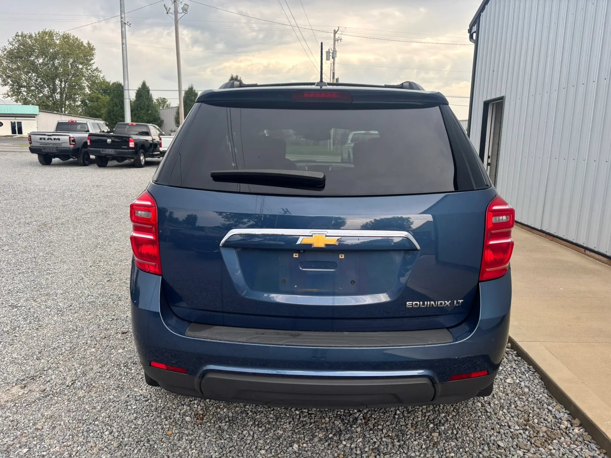 Used 2016 Chevrolet Equinox LT FWD image 4