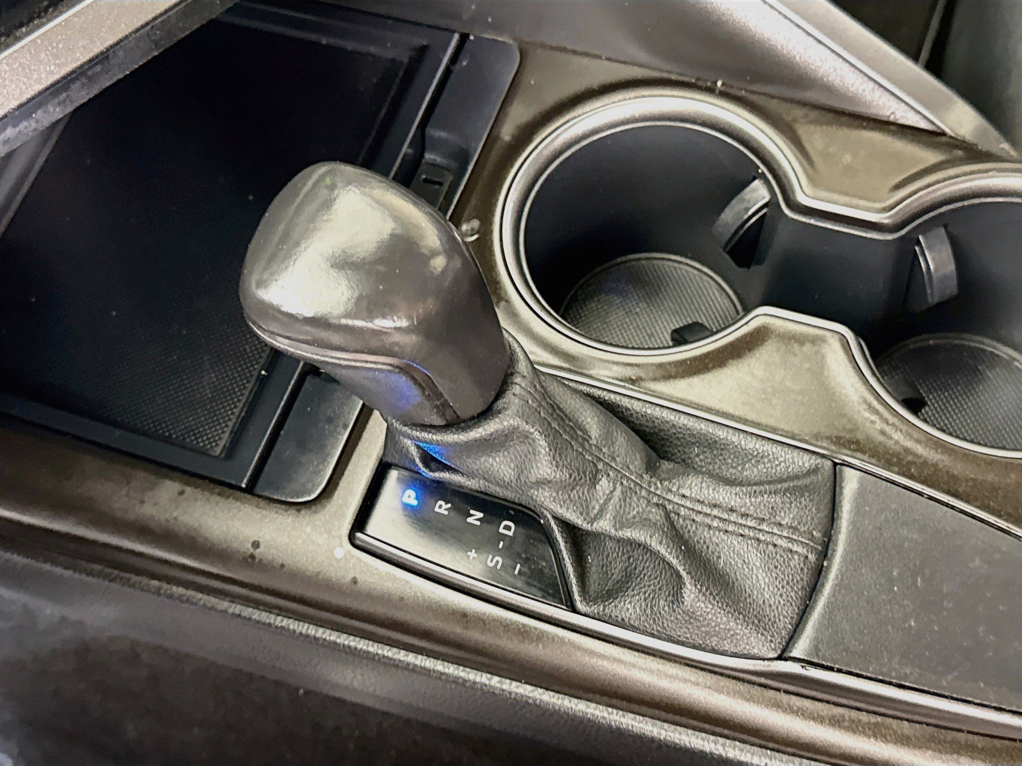 Used 2021 Toyota Camry SE FWD image 20