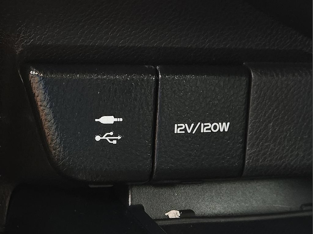 Used 2019 Toyota Camry LE FWD image 16