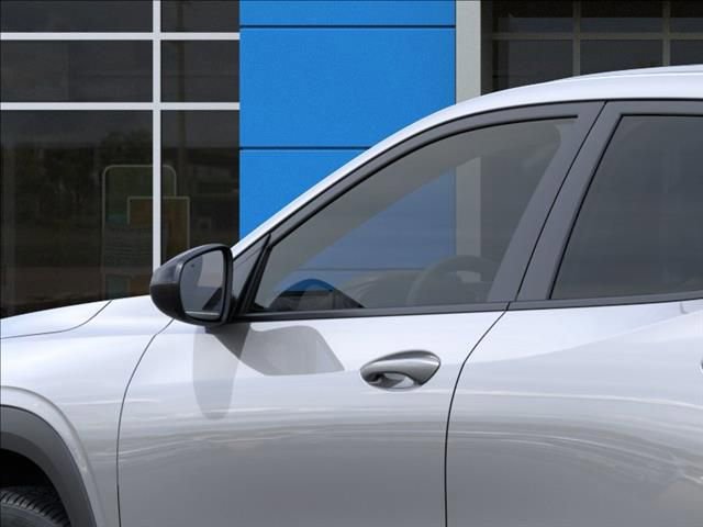 New 2026 Chevrolet Trax RS w/ Driver Confidence Package image 12