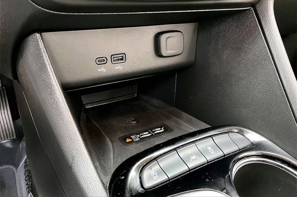 Used 2025 Buick Encore GX Preferred w/ Advanced Technology Package image 32