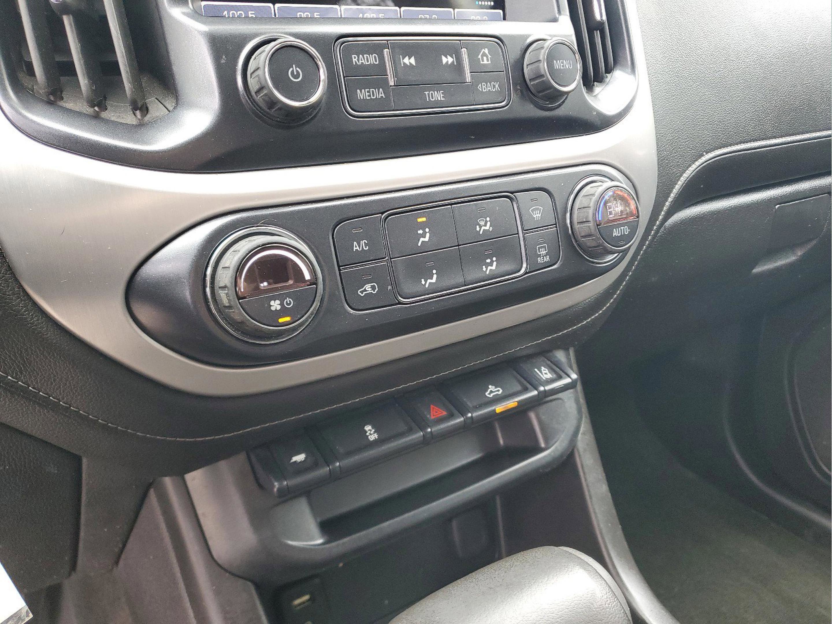 Used 2017 GMC Canyon SLE w/ Nightfall Edition image 16