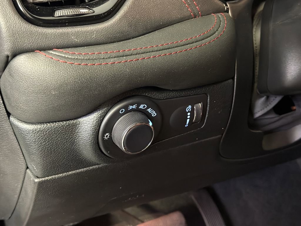 Used 2024 Dodge Durango GT image 15