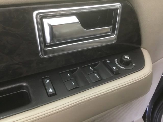 Used 2015 Lincoln Navigator L 4WD image 26