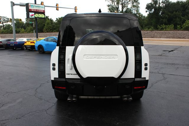 Used 2026 Land Rover Defender 130 V8 AWD/4WD image 12