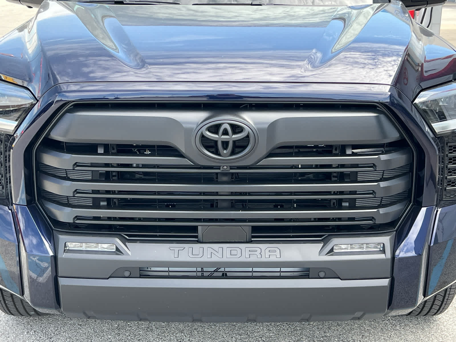 New 2026 Toyota Tundra SR5 w/ SR5 Premium Package AWD/4WD image 4