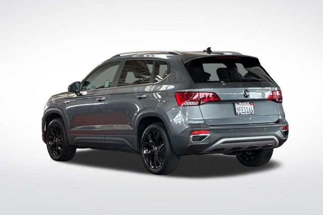 Certified 2023 Volkswagen Taos SE w/ Black Wheel Package image 7