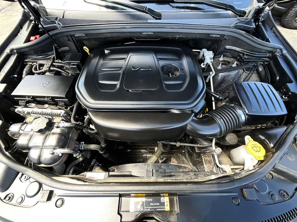 Used 2021 Jeep Grand Cherokee Laredo X image 3