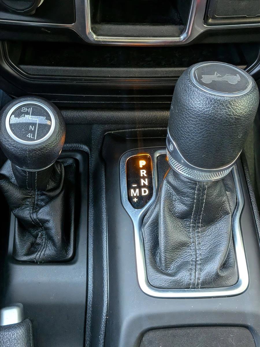 Used 2023 Jeep Wrangler Sport AWD/4WD image 14