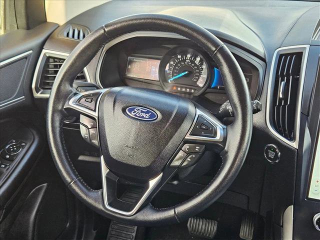 Used 2022 Ford Edge SEL image 11