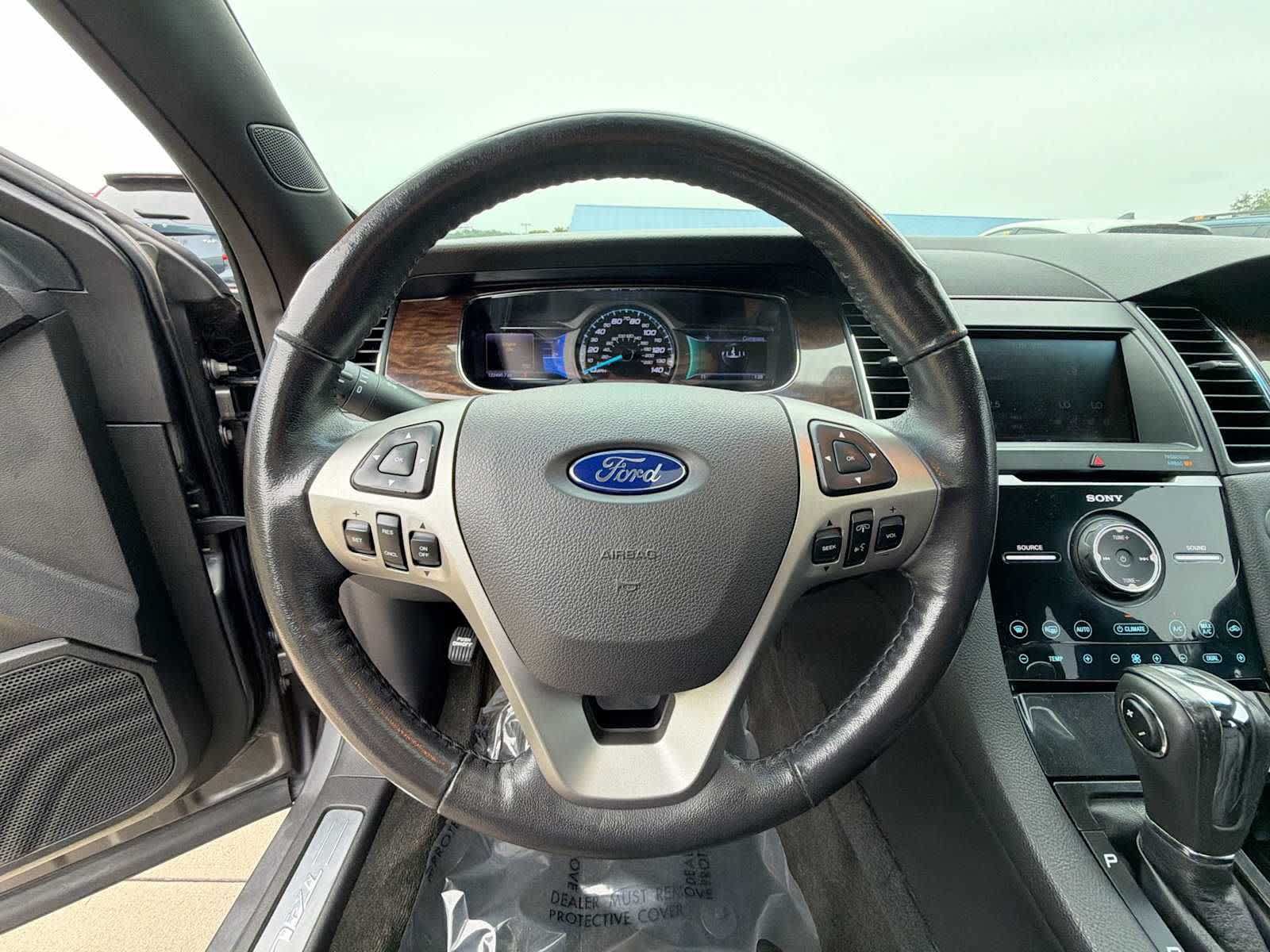 Used 2013 Ford Taurus Limited FWD image 20