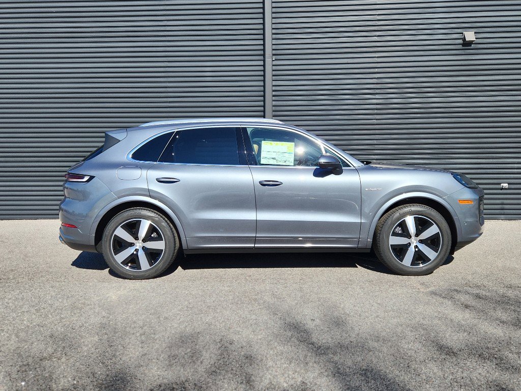 New 2026 Porsche Cayenne E-Hybrid image 8