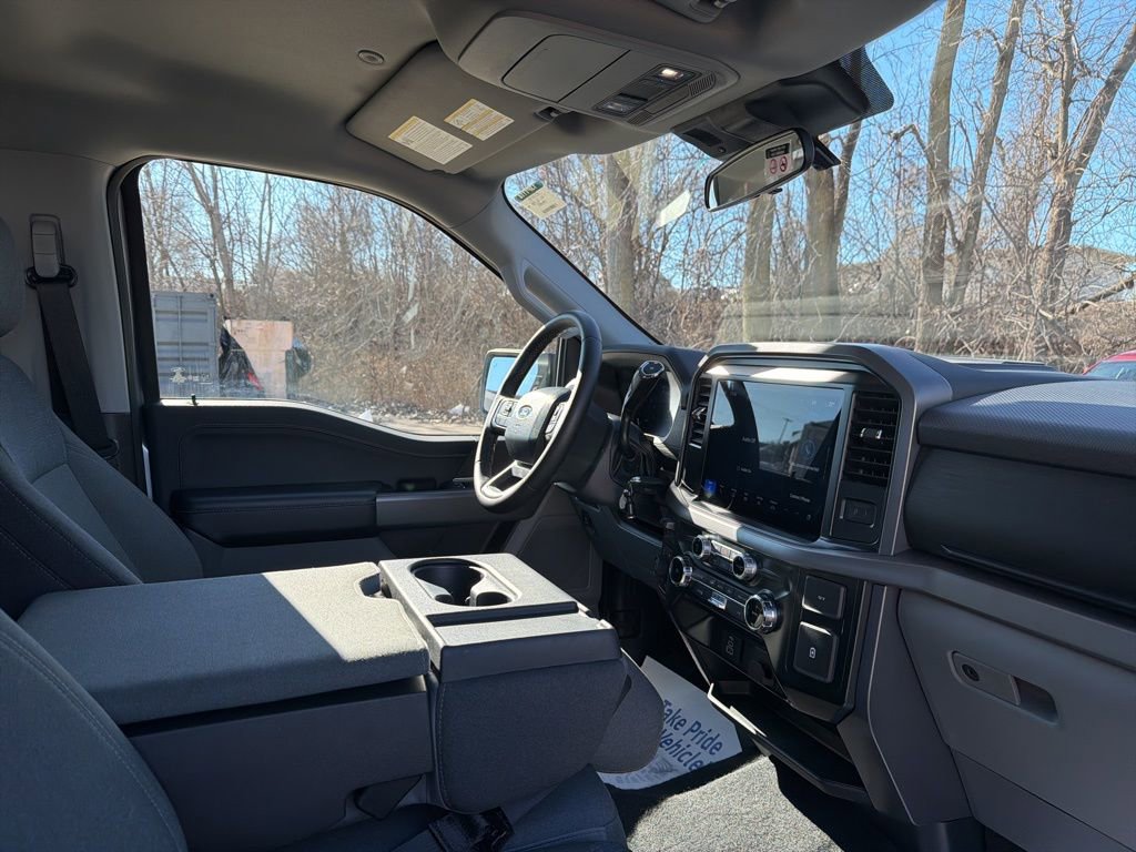 Used 2025 Ford F150 XLT w/ Equipment Group 301A Standard image 15